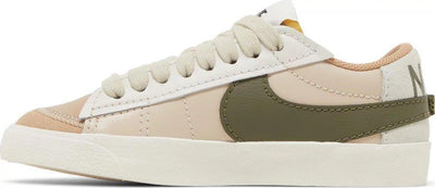 Nike Blazer Trainers SB Low Top Womens Trainers Lace Up Sneakers Cream