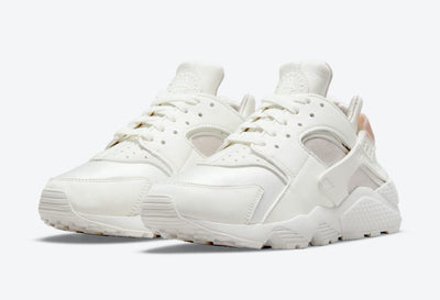 Nike Air Huarache Trainers Womens White Trainers Lace Up Sneakers